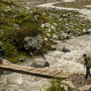 Hampta Pass Trek trail through Kullu Valley