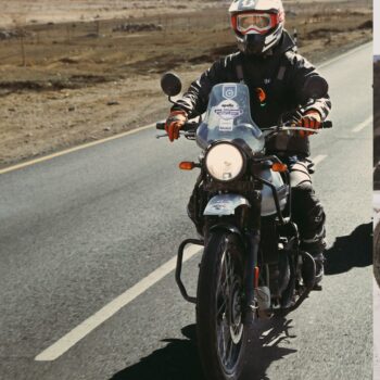 Rider crossing Shinku La Pass on the Zanskar Bike Tour