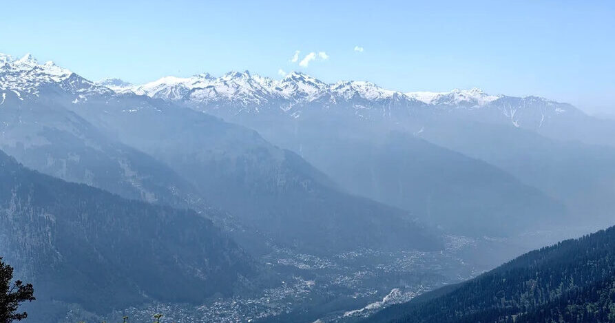 Scenic Mangankot hike near Manali ridge with alpine meadows