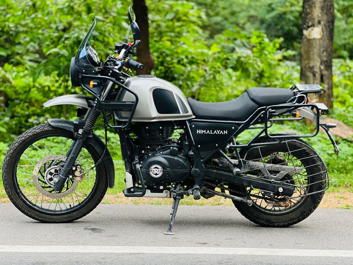 Himalayan bike tour British riders riding on Manali Leh Highway
